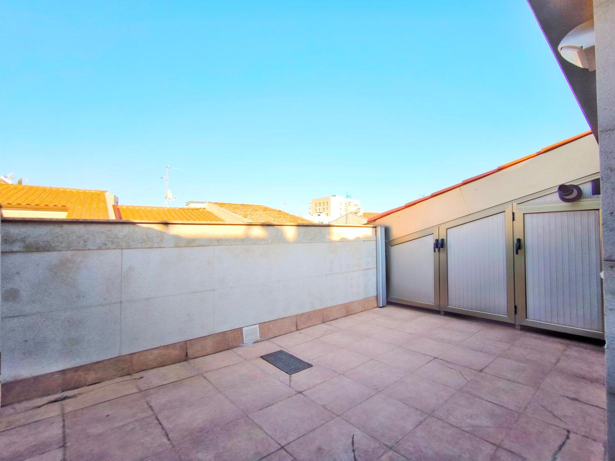 Moderno Apartamento Duplex En Terrassa Centro Exterior photo